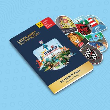 Ihr erhaltet einen kostenlosen Be Happy Pass, wenn ihr bei einem der Preferred Partners im LEGOLAND® Billund Resort Dänemark übernachtet. Begebt euch auf eine Jagd nach Adventure Badges bei den Topattraktionen dieser Region für Familien mit Kindern. Badges erhaltet ihr u. a. bei Kongernes Jelling, Mark, SlotssøBadet, GIVSKUD ZOO, Lalandia und RaceSyd.