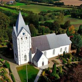 Sdr. Bjert Kirke foto Ludvig Dittmann
